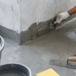 Aplikasi SikaCim Latex sebagai campuran bonding agent dan mortar pada detail area basah